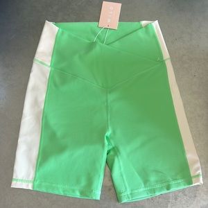 Wilo The Label Green White Crossover Biker Short